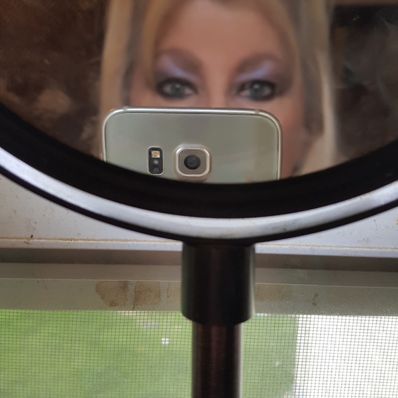 Meet your Posher, Carrie - Picture 2 of 8